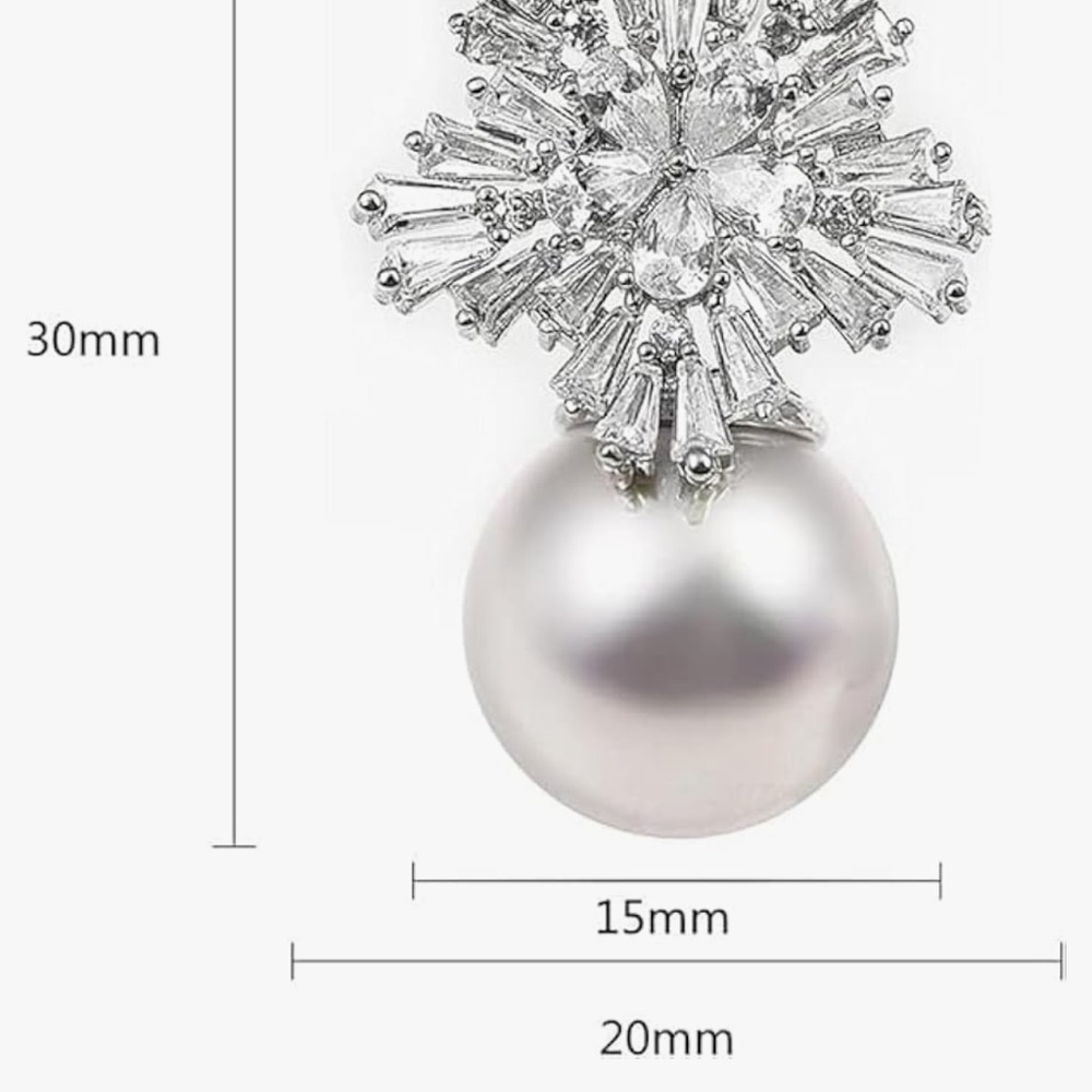 Soft pearl wedding earrings